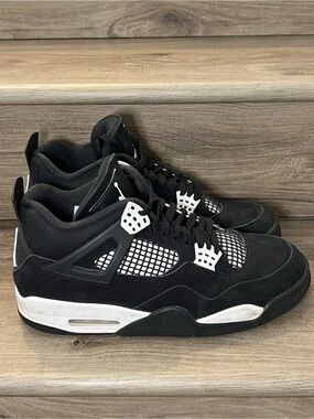 Mens Air Jordan 4 Retro - White Thunder